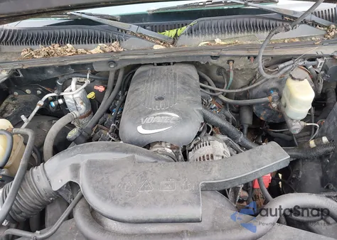 2002 Chevrolet Avalanche из США, поврежденный, VIN 3GNEK13T12G238859